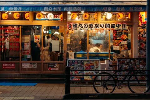 Neon City Street 4K Wallpaper · city · 3840×2560