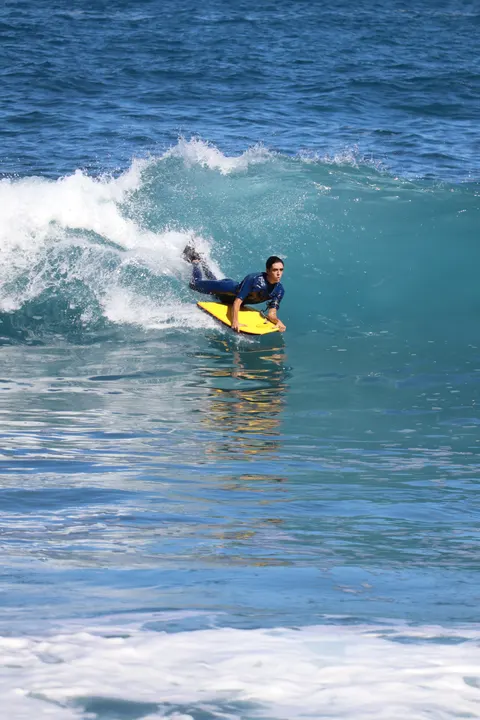 Surfing Phone Wallpaper · sport · 1440×2160