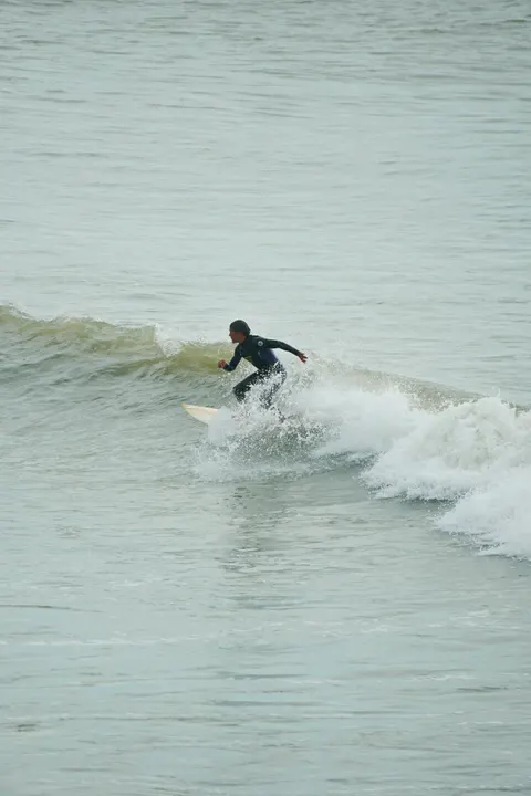 Surfing Phone Wallpaper · sport · 1440×2160
