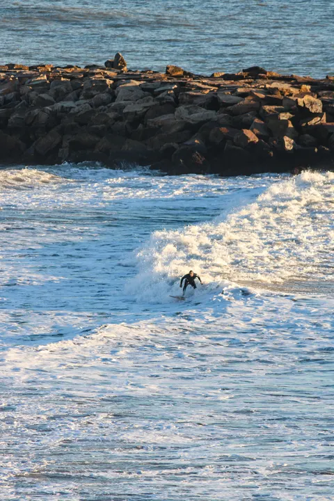 Surfing Phone Wallpaper · sport · 1440×2160