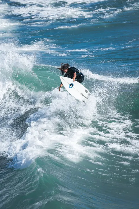 Surfing Phone Wallpaper · sport · 1440×2159