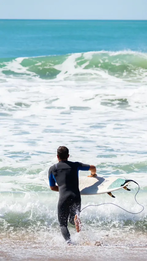 Surfing Phone Wallpaper · sport · 1440×2559
