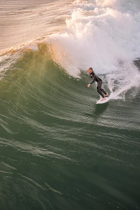 Surfing Phone Wallpaper · sport · 1440×2160