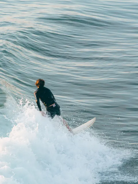 Surfing Phone Wallpaper · sport · 1440×1920