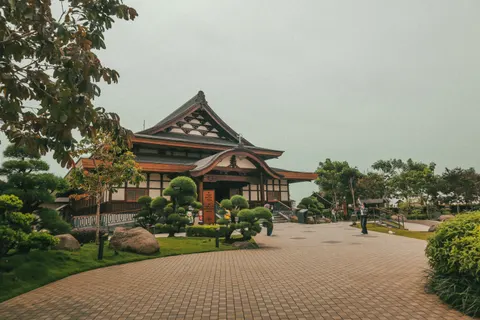 والپیپر پاگودای ژاپنی با کیفیت 4K · architecture · 3840×2560