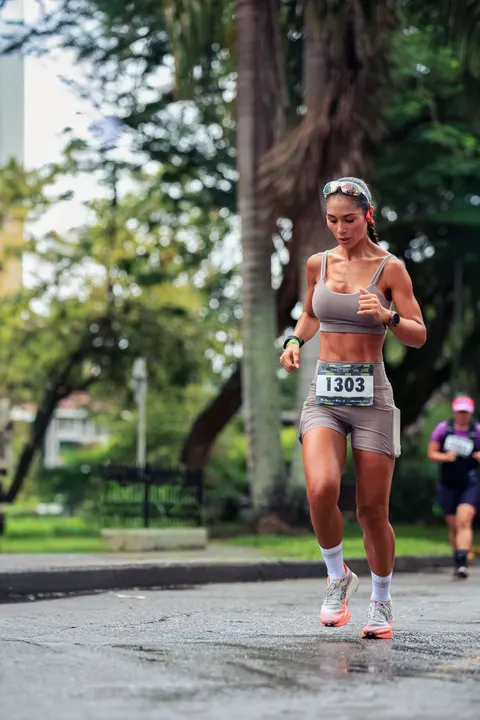 Runner Phone Wallpaper · sport · 1440×2160