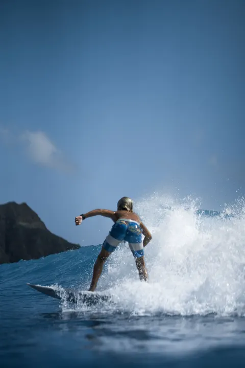 Surfing Phone Wallpaper · sport · 1440×2159