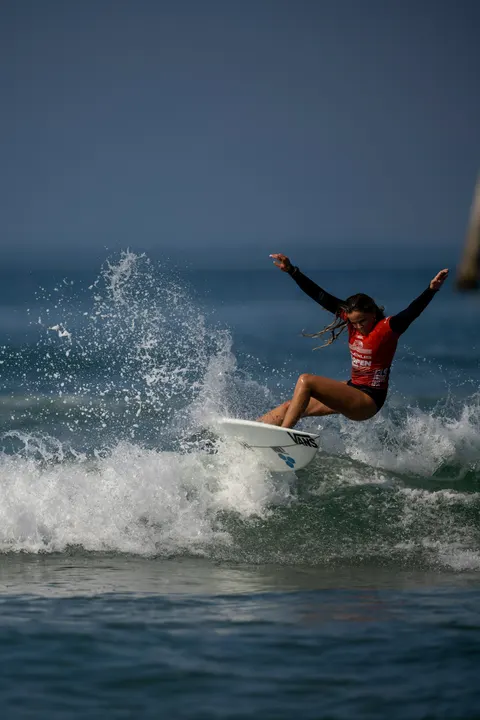 Surfing Phone Wallpaper · sport · 1440×2160