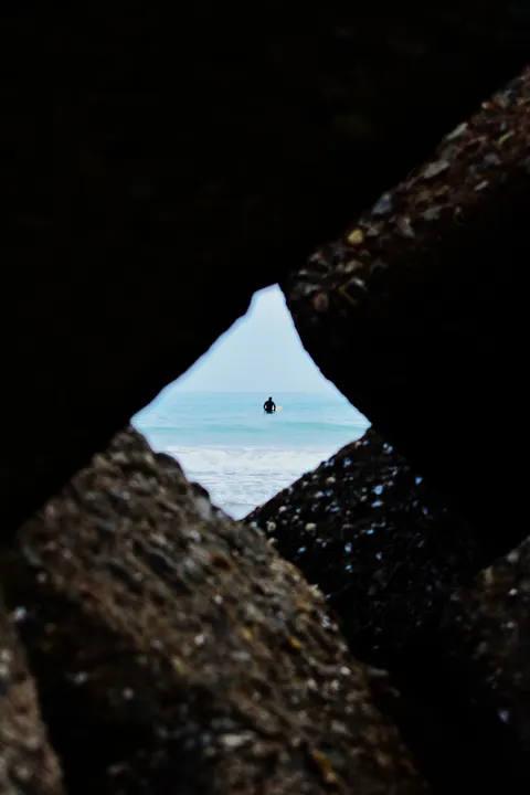 Surfing Phone Wallpaper · sport · 1440×2160