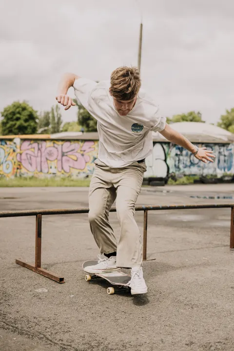 Skate Phone Wallpaper · sport · 1440×2160