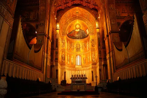 Sfondo Cattedrale 4K · architecture · 3840×2560