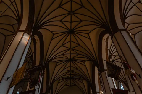 Katedral 4K Duvar Kağıdı · architecture · 3840×2560