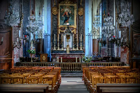 Cathedral 4K Wallpaper · architecture · 3840×2560