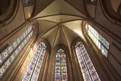 Cathedral 4K Wallpaper · architecture · 3840×2560