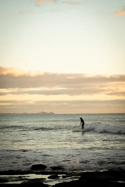 Surfing Phone Wallpaper · sport · 1440×2160