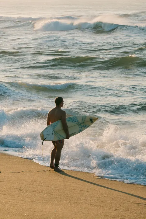 Surfing Phone Wallpaper · sport · 1440×2160
