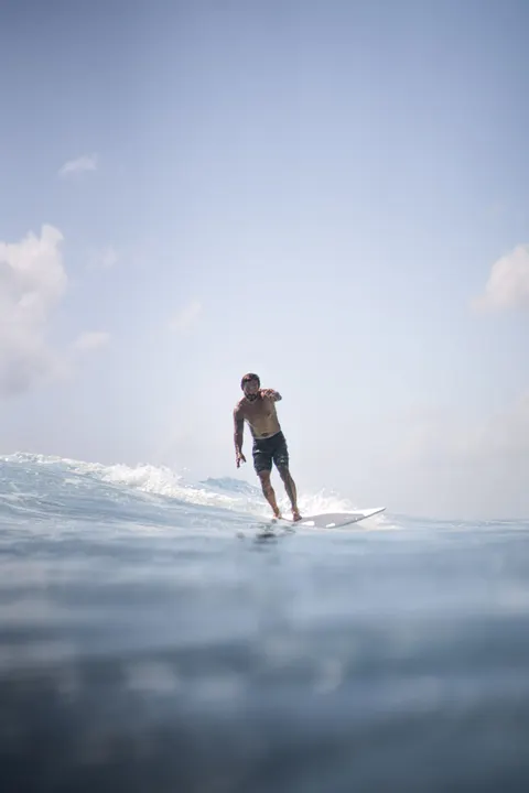Surfing Phone Wallpaper · sport · 1440×2159