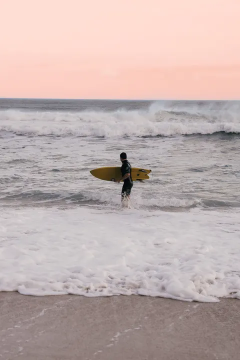 Surfing Phone Wallpaper · sport · 1440×2160