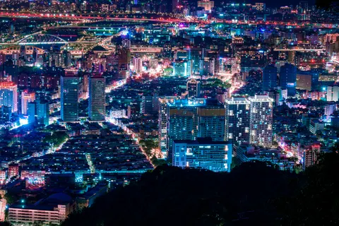 خلفية المدينة من الجو بدقة 4K · city · 3840×2561