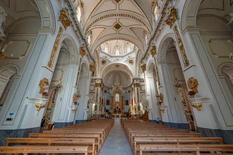 Cathedral 4K Wallpaper · architecture · 3840×2560