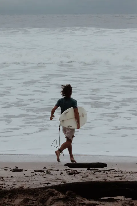 Surfing Phone Wallpaper · sport · 1440×2160