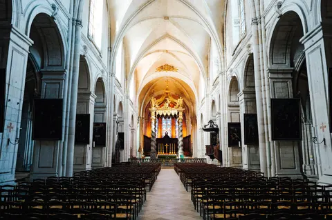 Fond d'écran Cathédrale 4K · architecture · 3840×2556