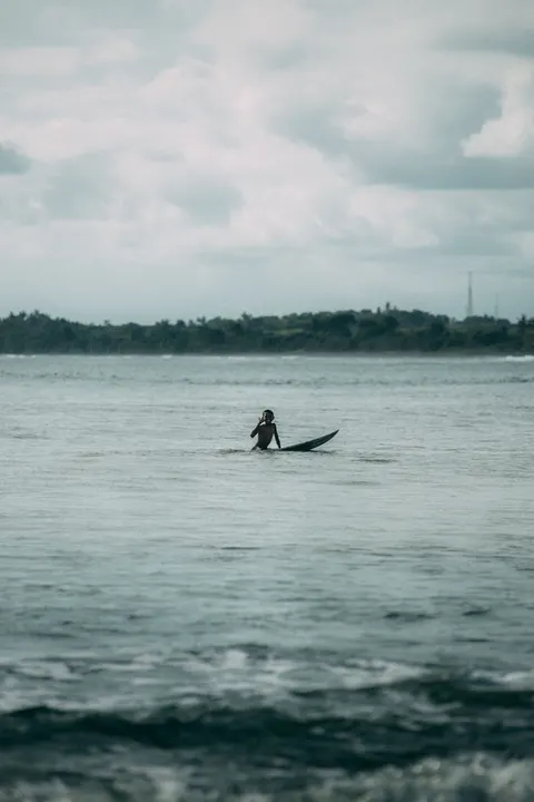 Surfing Phone Wallpaper · sport · 1440×2160