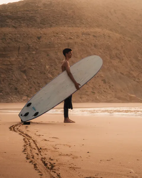 Surfing Phone Wallpaper · sport · 1440×1800