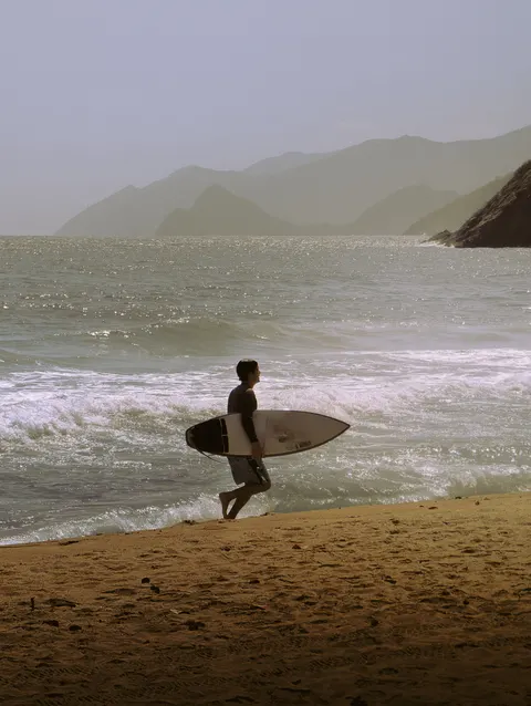 Surfing Phone Wallpaper · sport · 1440×1912