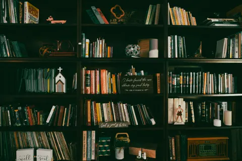 Grand Library 4K Wallpaper · architecture · 3840×2560