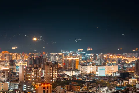 خلفية المدينة من الجو بدقة 4K · city · 3840×2561