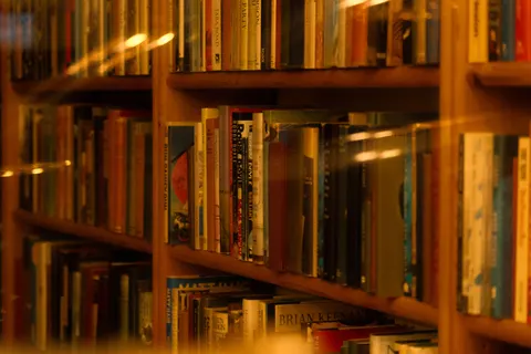 Grand Library 4K Wallpaper · architecture · 3840×2560