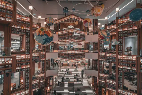 Grand Library 4K Wallpaper · architecture · 3840×2560
