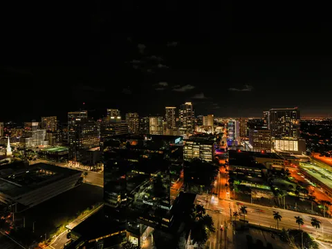 Papel de parede Cidade aérea 4K · city · 3840×2880