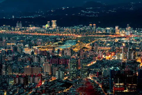 خلفية المدينة من الجو بدقة 4K · city · 3840×2561
