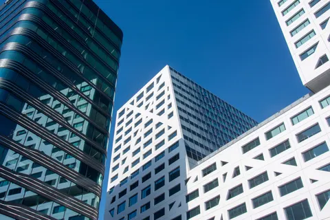 Skyscraper 4K Wallpaper · city · 3840×2560