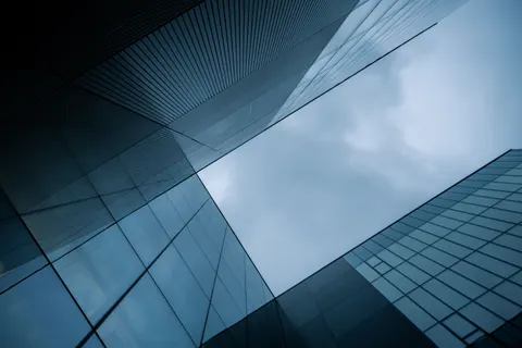 Обои Небоскрёб 4K · city · 3840×2560