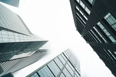 Skyscraper 4K Wallpaper · city · 3840×2560