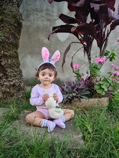 Bunny Phone Wallpaper · pets · 1440×1920