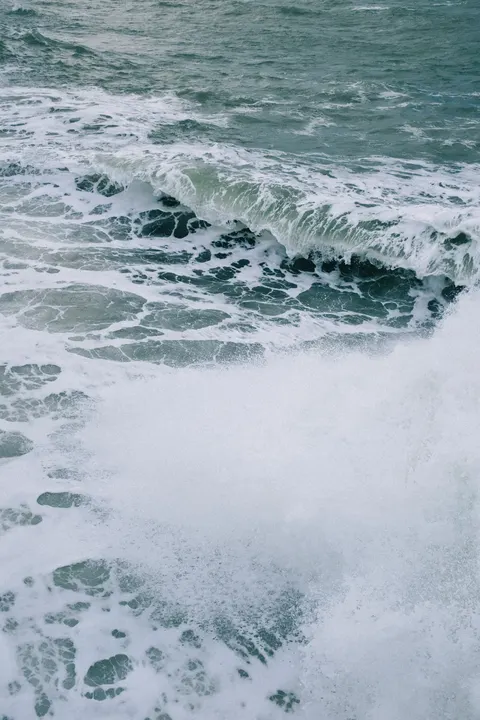 Crashing Wave Phone Wallpaper · ocean_v · 1440×2160