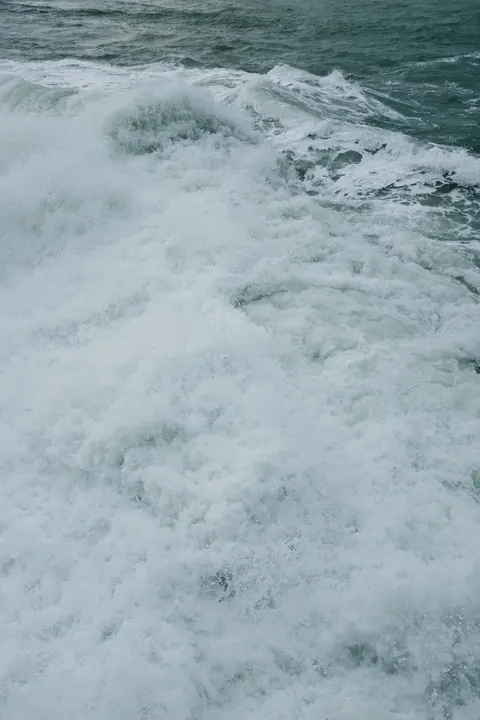 Crashing Wave Phone Wallpaper · ocean_v · 1440×2160