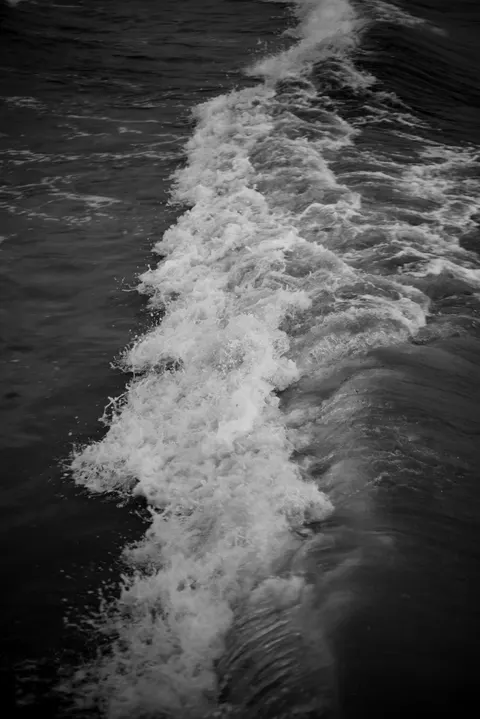 Crashing Wave Phone Wallpaper · ocean_v · 1440×2157