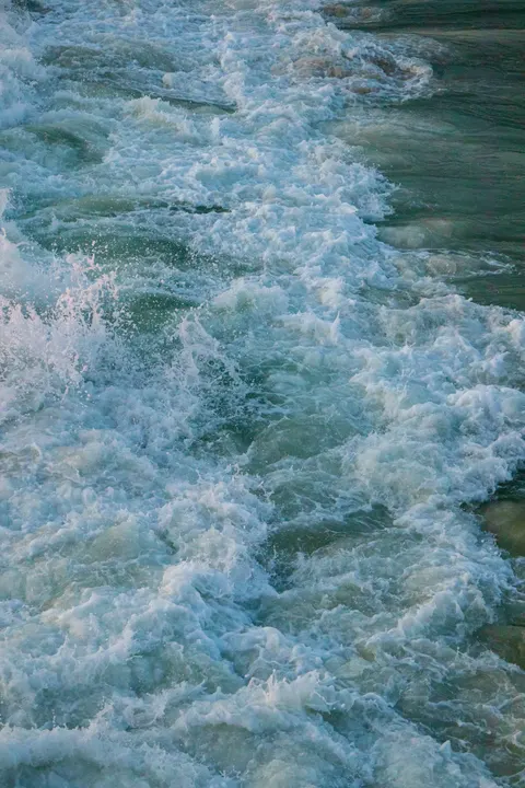 Crashing Wave Phone Wallpaper · ocean_v · 1440×2160