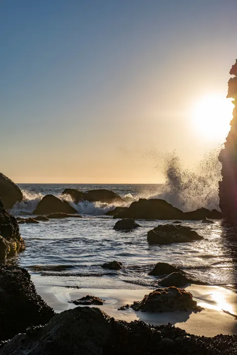 Crashing Wave Phone Wallpaper · ocean_v · 1440×2160