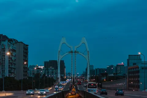 City Bridge 4K Wallpaper · city · 3840×2560