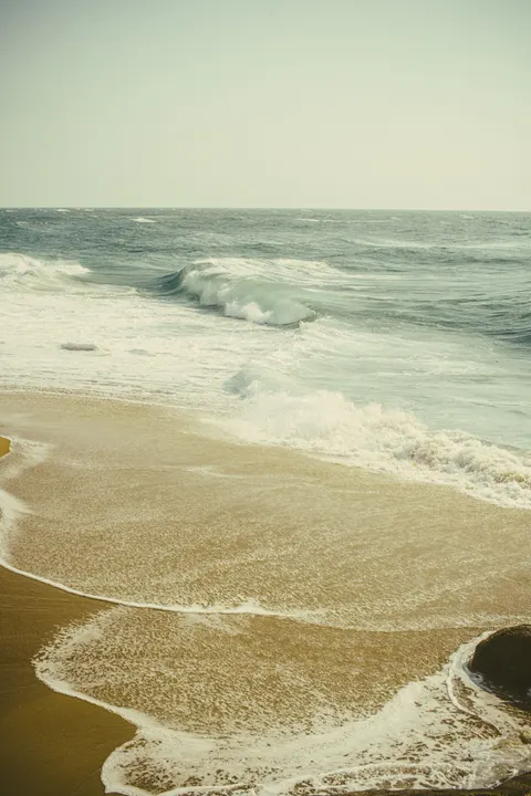 Shore Waves Phone Wallpaper · ocean_v · 1440×2159