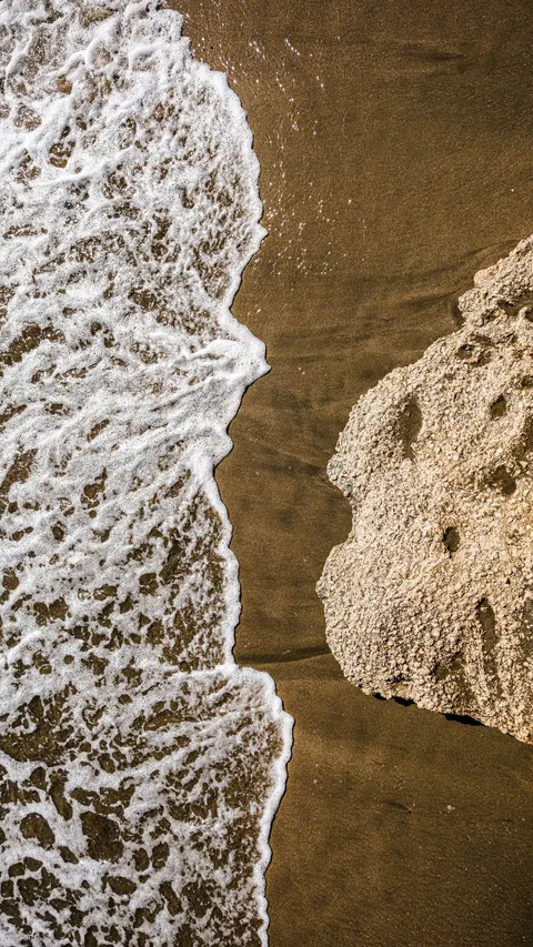 Shore Waves Phone Wallpaper · ocean_v · 1440×2560