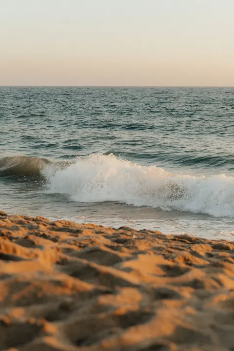 Shore Waves Phone Wallpaper · ocean_v · 1440×2160