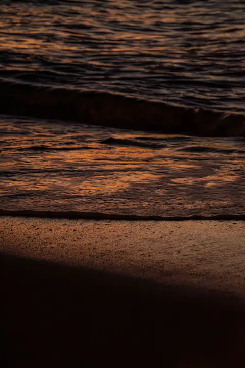 Shore Waves Phone Wallpaper · ocean_v · 1440×2160