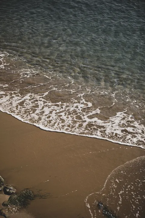 Shore Waves Phone Wallpaper · ocean_v · 1440×2160